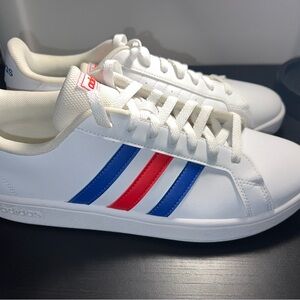 Adidas Grand Court Base
White Blue Active Red Size 10 Brand New No Box